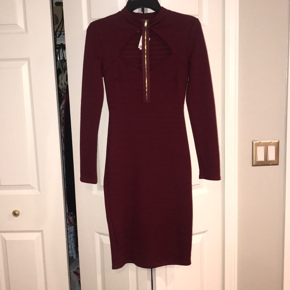 Cut out long sleeve midi dress size small wine